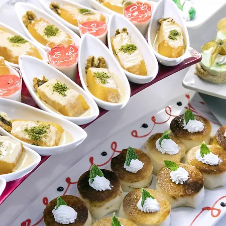 Complex Palm Wings Ephesus